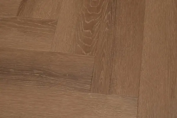 Floer Visgraat PVC Bruin Eiken product closeup