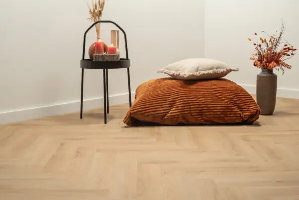 Floer Visgraat PVC vloer Natuur Eiken sfeer perspectief zonder akupanel