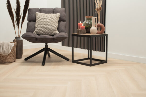 Floer Walvisgraat Click PVC Balein Beige sfeer perspectief